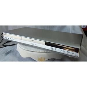 Toshiba SD-3950SU DVD Player DTS Progressive Scan Multi-Format Tested Works Grea